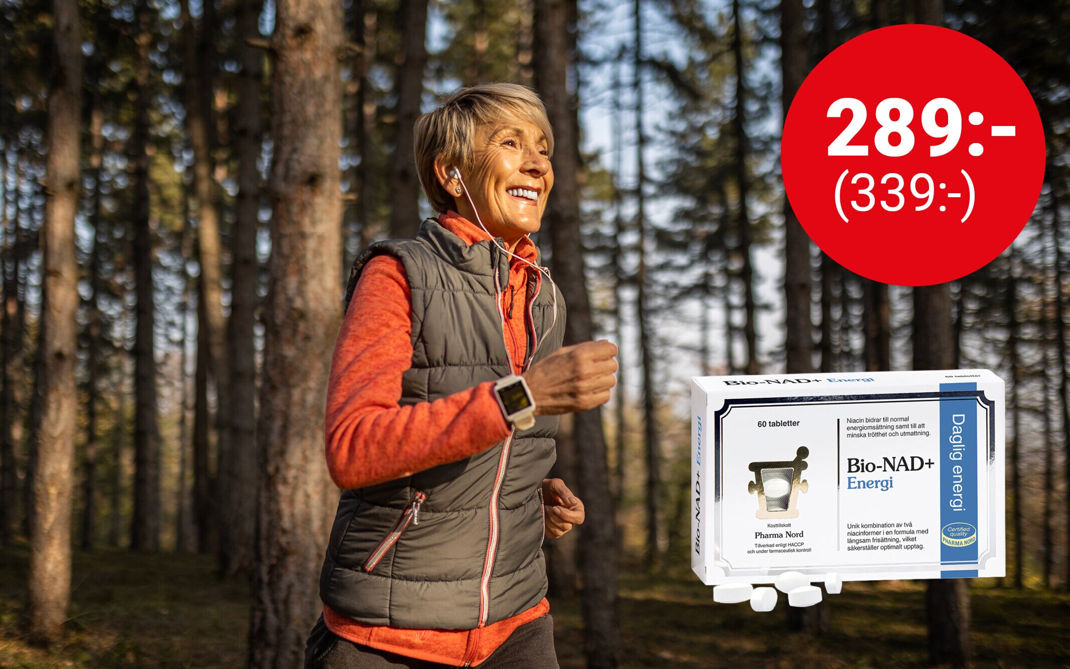 Himalayas salt och saltstenslampor står på en platå av trä.