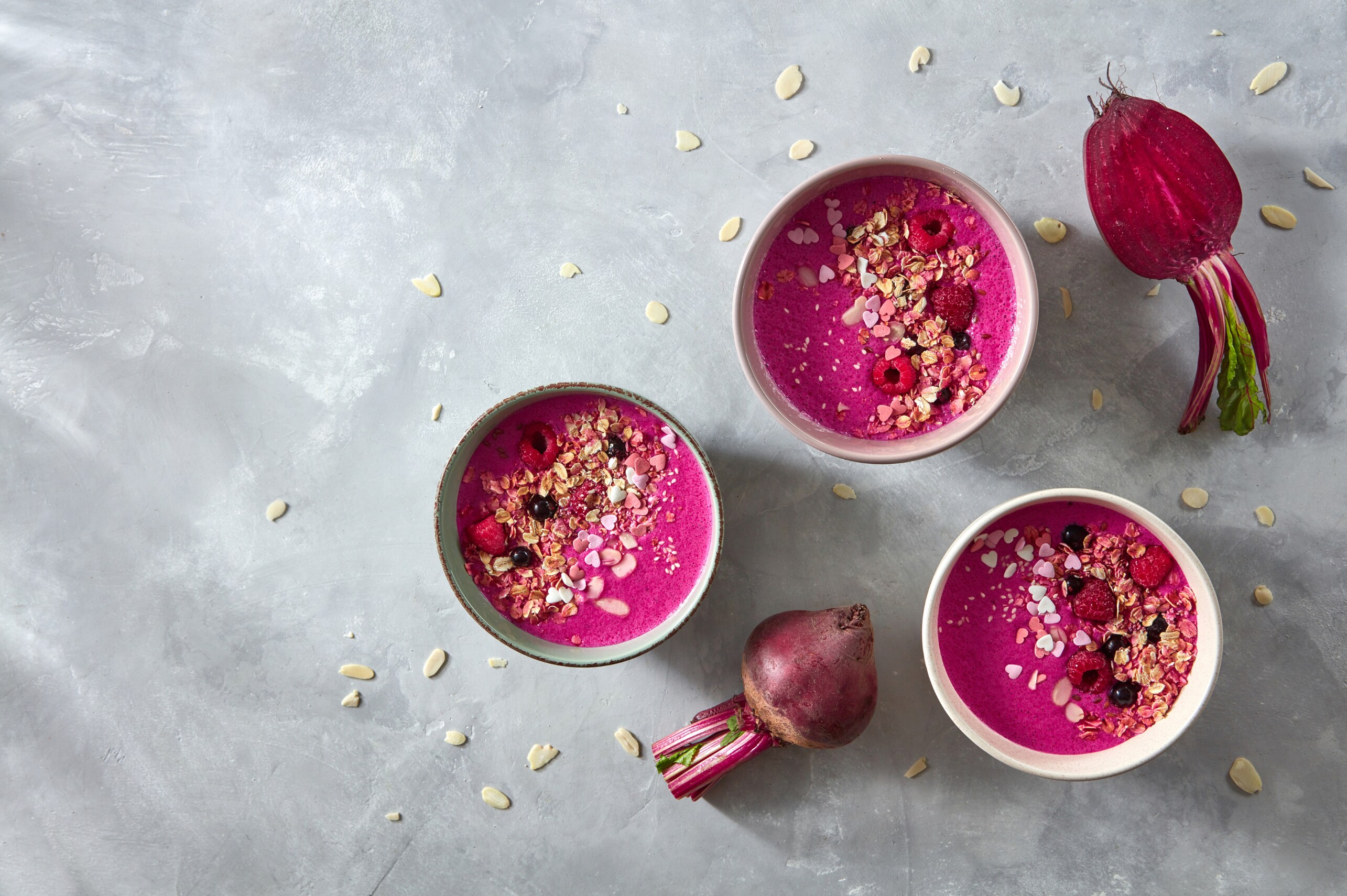 Recept på rosa smoothie med massa nyttigheter 