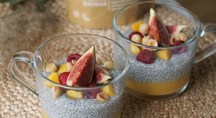 Chiapudding med mangopuré och baobab
